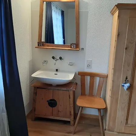 Apartamento Attraktive 4,5-zimmerwohnung In Ruschein *