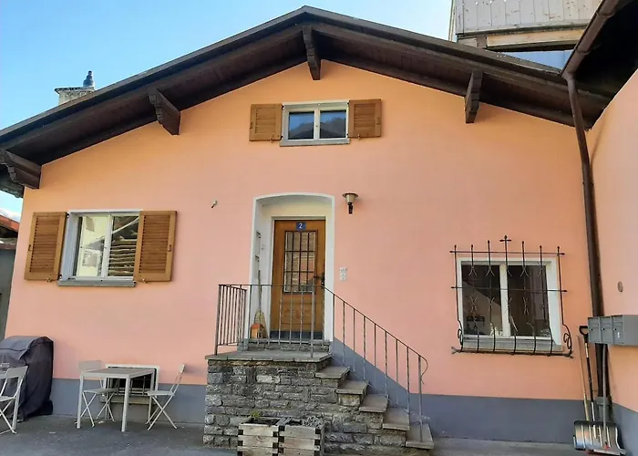 Attraktive 4,5-zimmerwohnung In Ruschein Apartamento