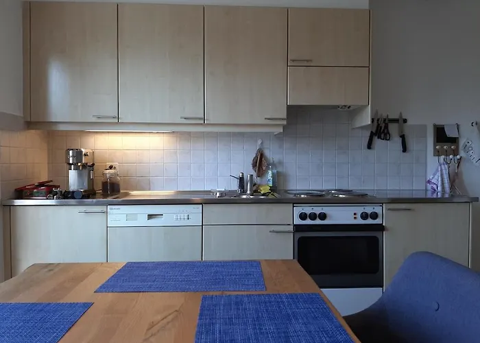 Attraktive 4,5-zimmerwohnung In Ruschein Apartamento *