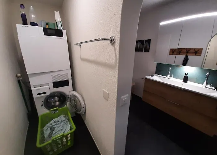Attraktive 4,5-zimmerwohnung In Ruschein Apartamento