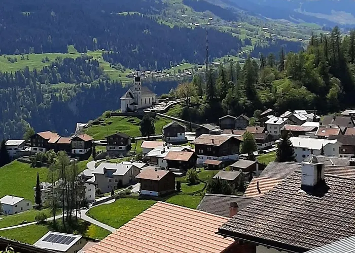 Attraktive 4,5-zimmerwohnung In Ruschein Apartamento